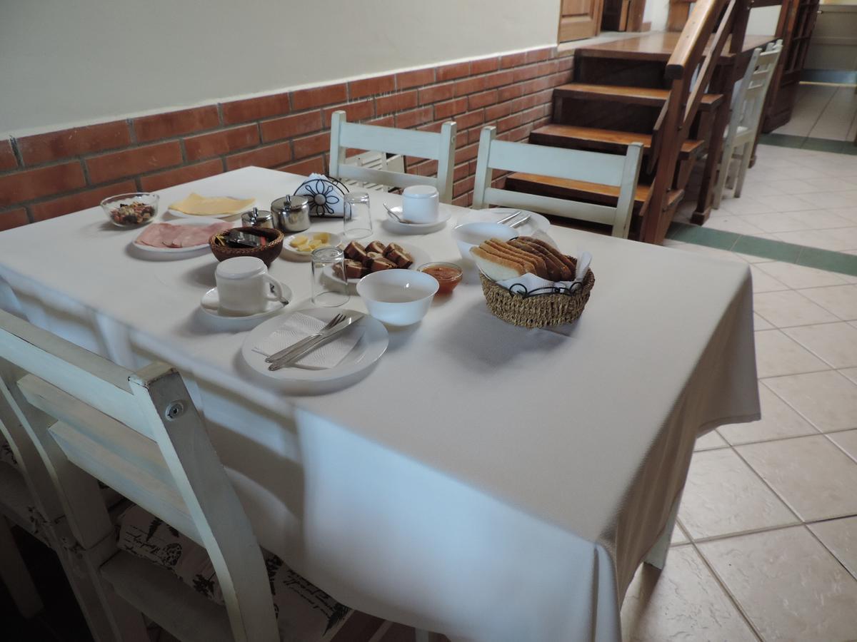 Hostal Oro Fueguino Пунта-Аренас Екстер'єр фото
