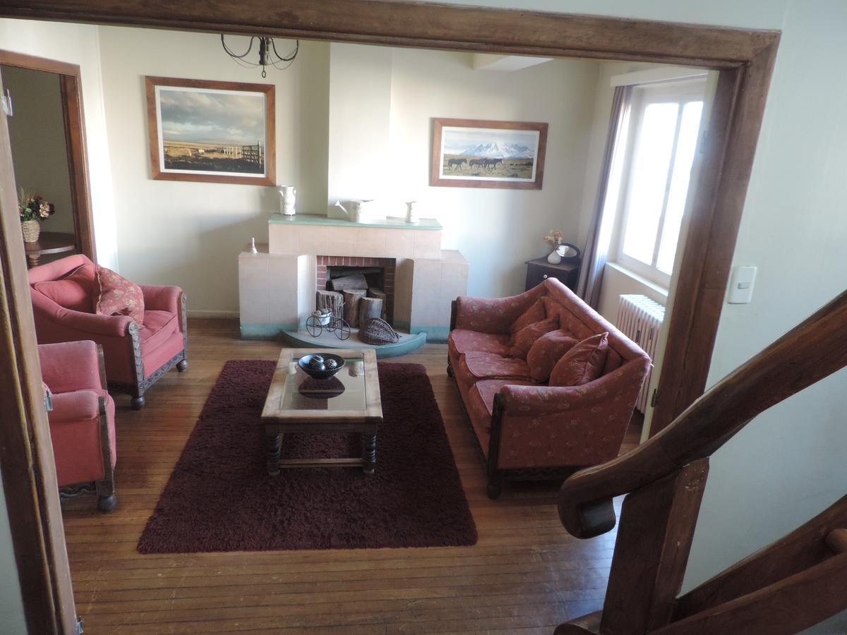 Hostal Oro Fueguino Пунта-Аренас Екстер'єр фото
