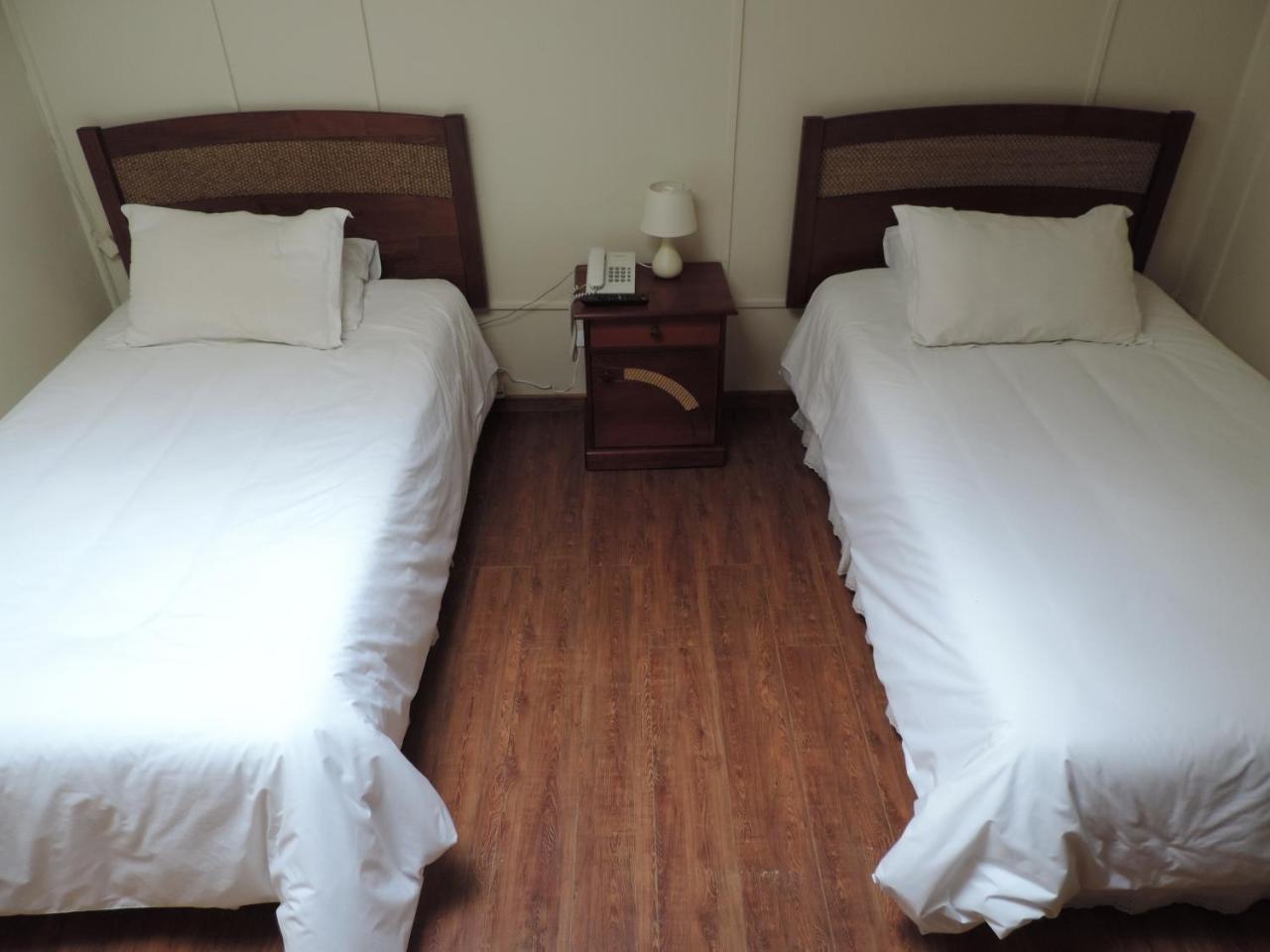 Hostal Oro Fueguino Пунта-Аренас Екстер'єр фото