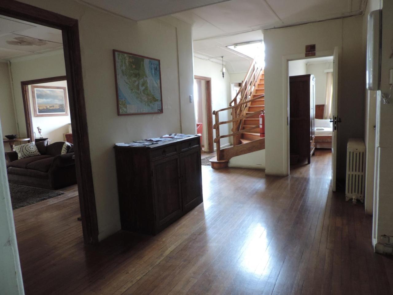Hostal Oro Fueguino Пунта-Аренас Екстер'єр фото